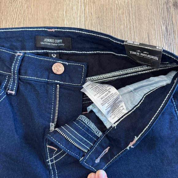 True Religion Jennie Curvy Mid Rise Super Skinny Dark Wash Jeans Size 26 NWT - Picture 8 of 10
